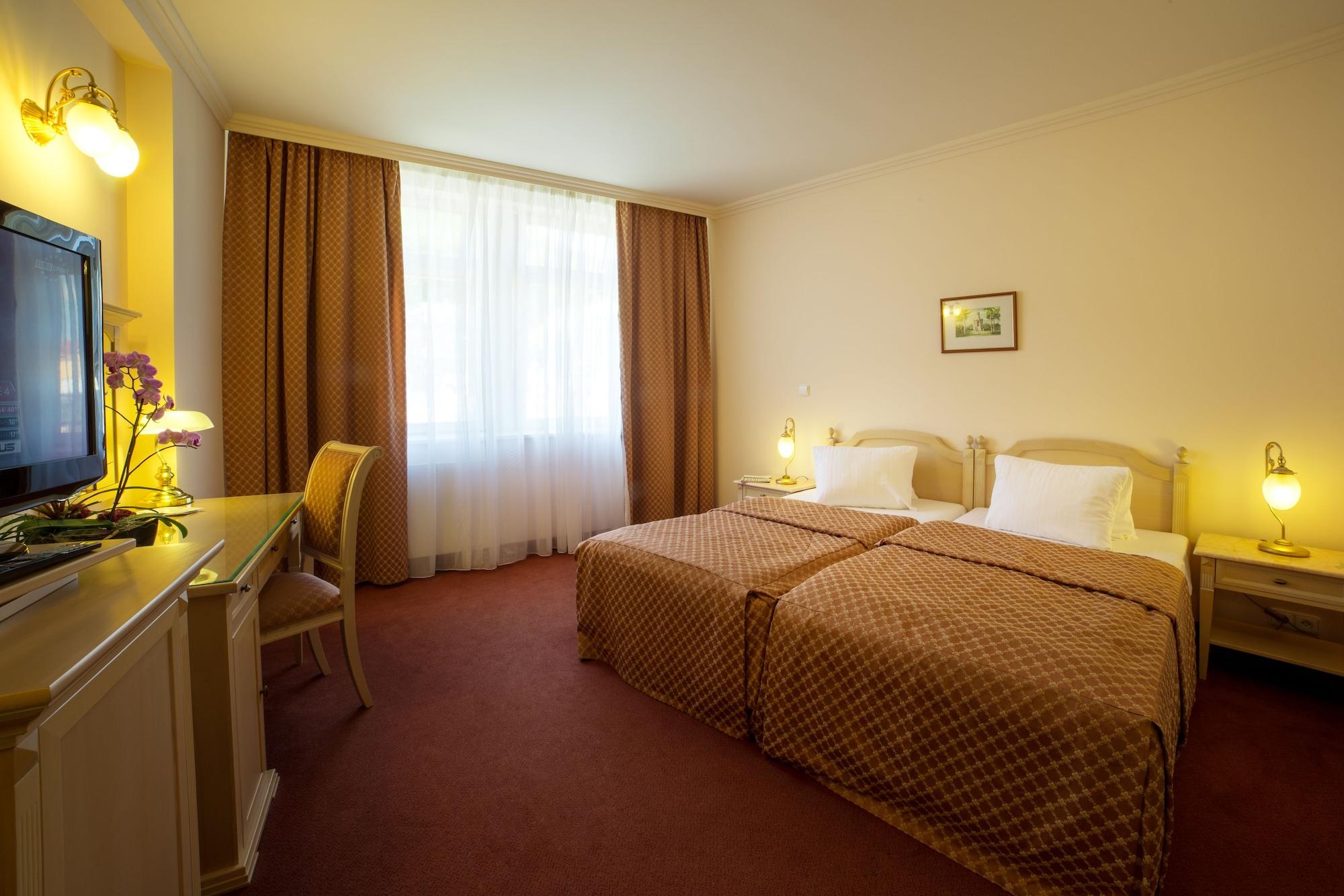 Interhotel Central Karlovy Vary Extérieur photo