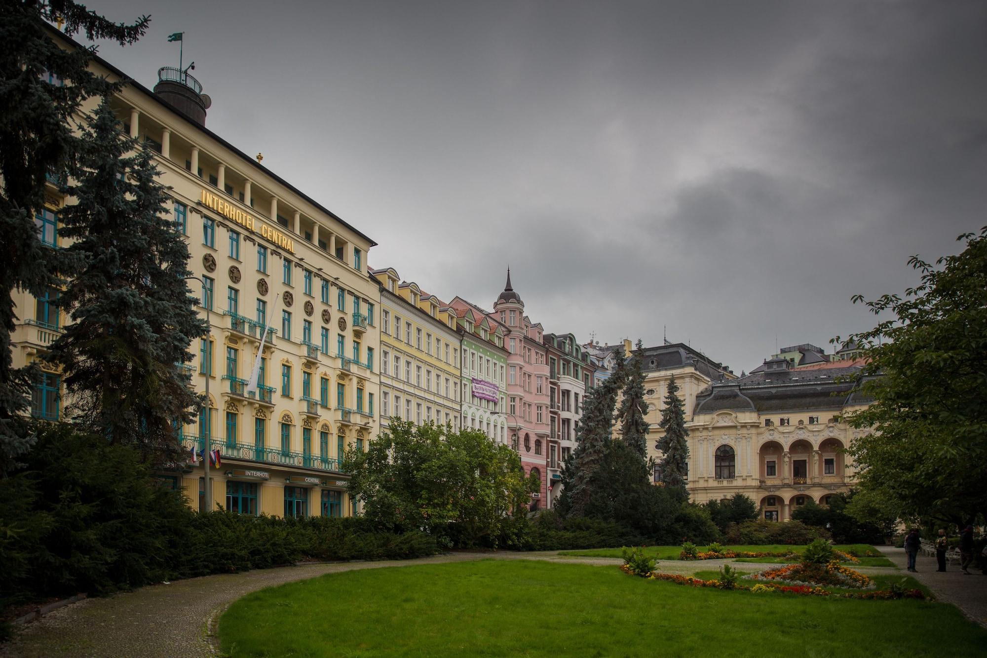 Interhotel Central Karlovy Vary Extérieur photo