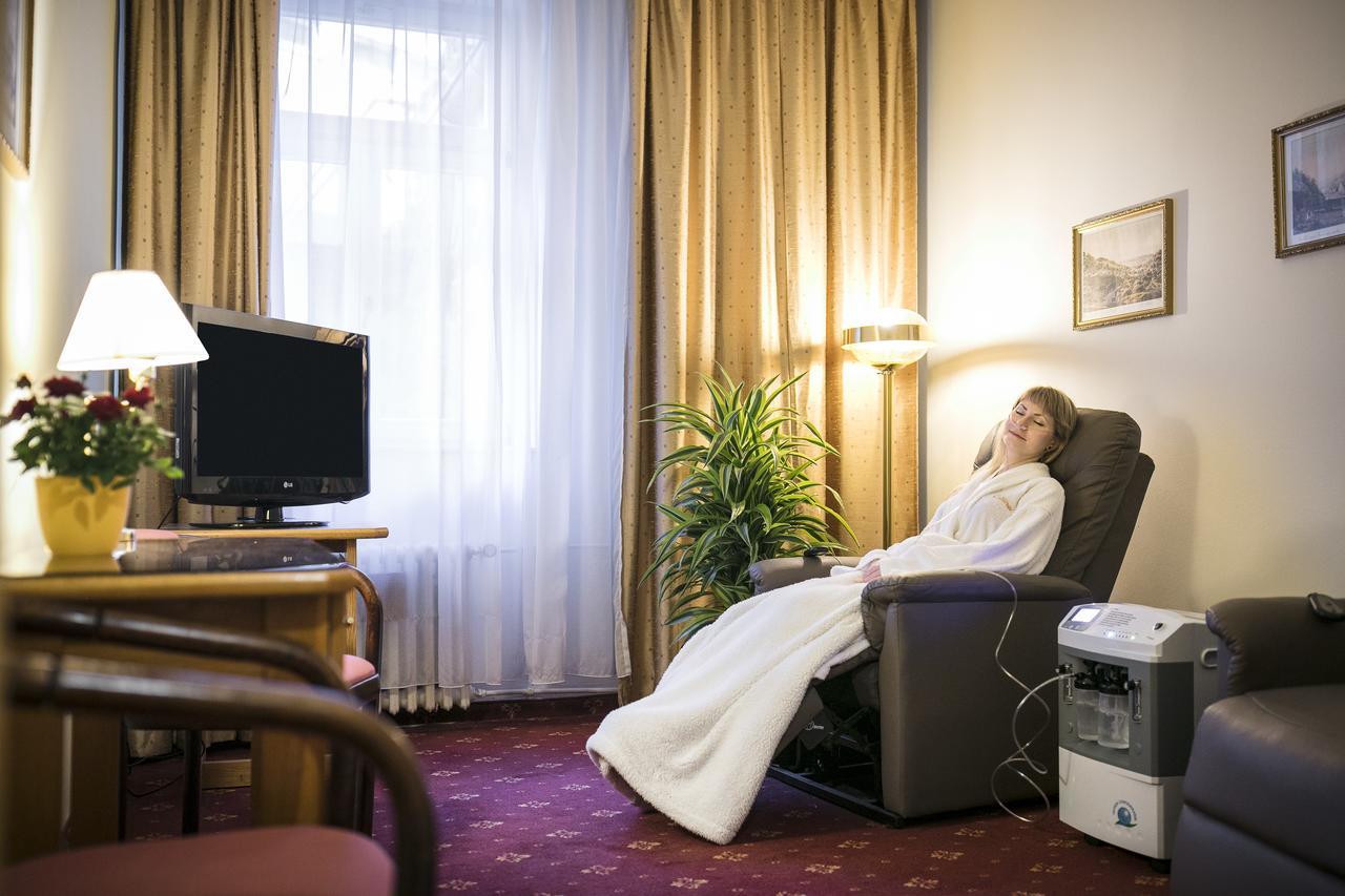 Interhotel Central Karlovy Vary Extérieur photo
